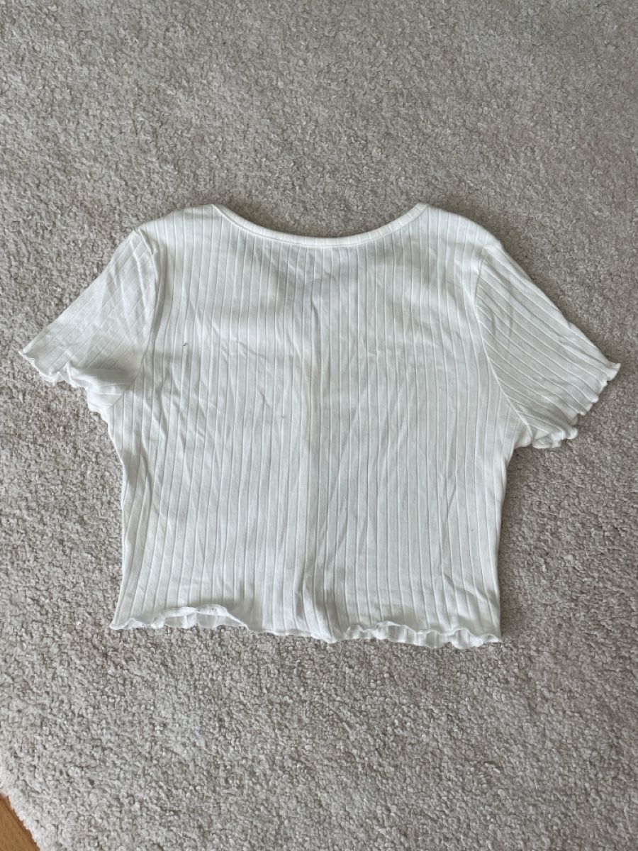 Shein Top: Weisses Ripp-Top mit Knopfleiste, Gr S – Usato da St. Niklausen LU venduto da car_2562 1