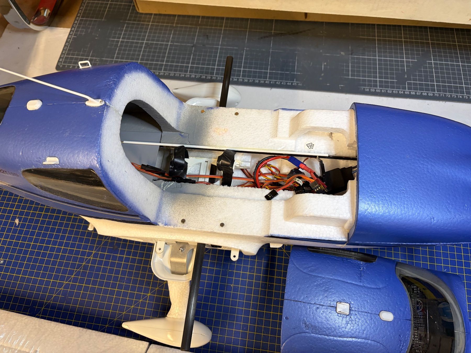 E-Flite Modellismo RC: Horizont Hobby E-Flite Cirrus SR22T 1.5m – Nuovo (secondo la descrizione) da Glattbrugg venduto da Olio7 1