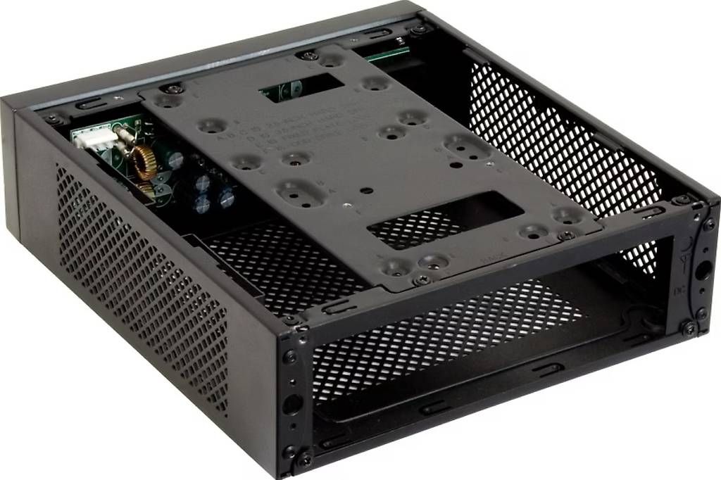 Custodie: Chieftec Compact Mini-ITX Gehäuse  – Usato da Mellingen venduto da Marvel69 3