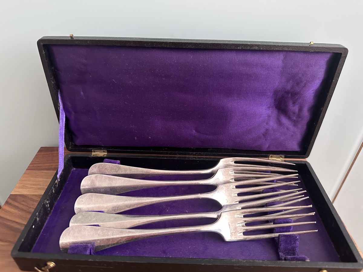 Christofle Set di posate: Christofle Forks with Box – Usato da Zürich venduto da Ddechkovd