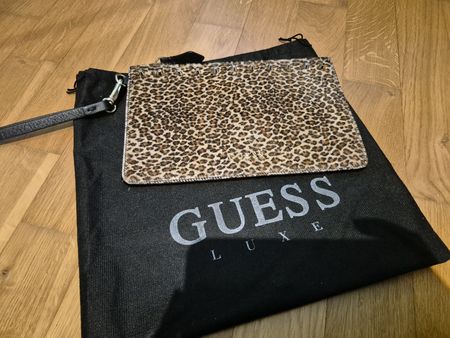Neue Guess Luxe Clutch