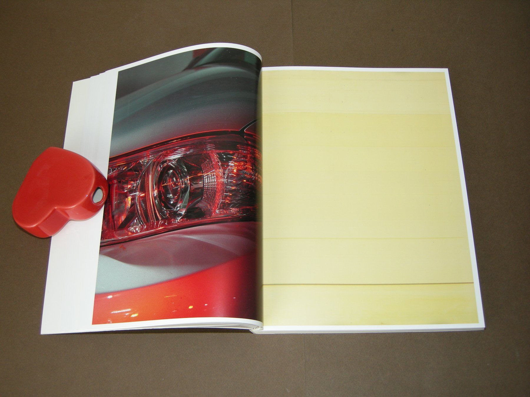 Libri: Wolfgang Tillmans / Neue Welt 2012 – Usato da Aarau venduto da Pearlz 3