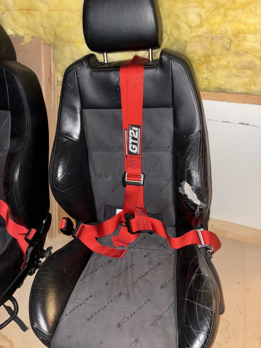 Seat Tutti pezzi di ricambio auto: Seat Leon Cupra 4 1M sièges intérieur – Usato da La Brévine venduto da JoJunior05 7