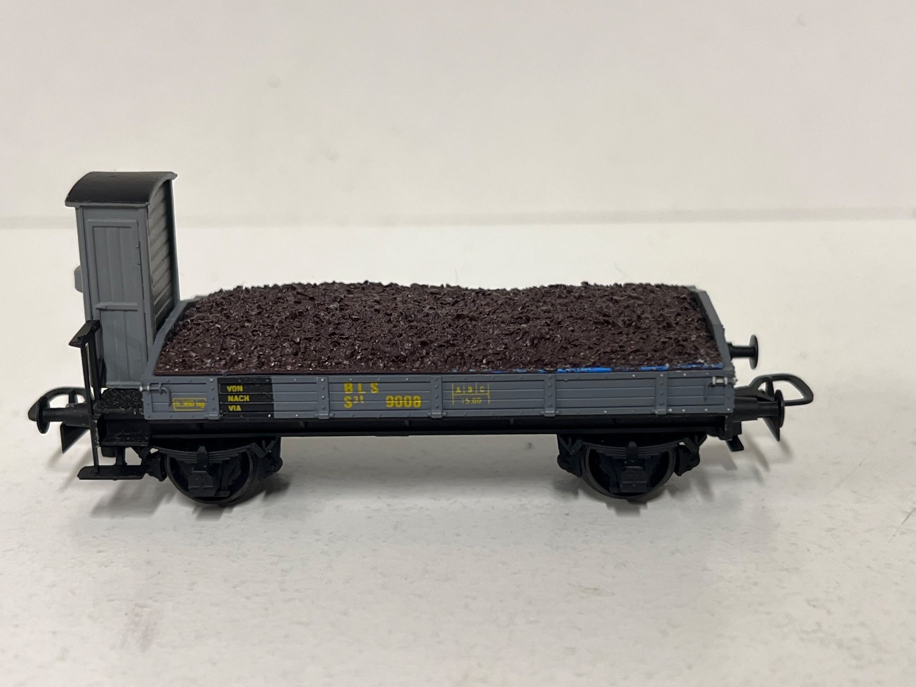 Modellini di ferrovie: Ruco BLS mit Bremshaus  H0 AC – Usato da Neuenhof venduto da ludovicco
