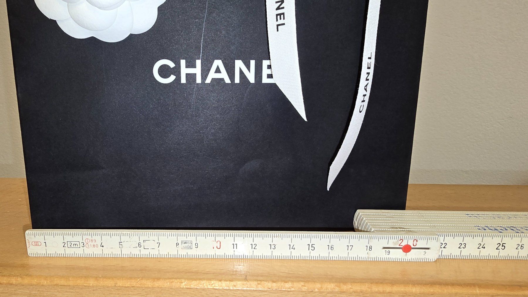 Chanel Taschen für Damen: Original Chanel Tüte mit Kamelie \Band – Neu (gemäss Beschreibung) aus wallisellen von funkelsternchen5 2