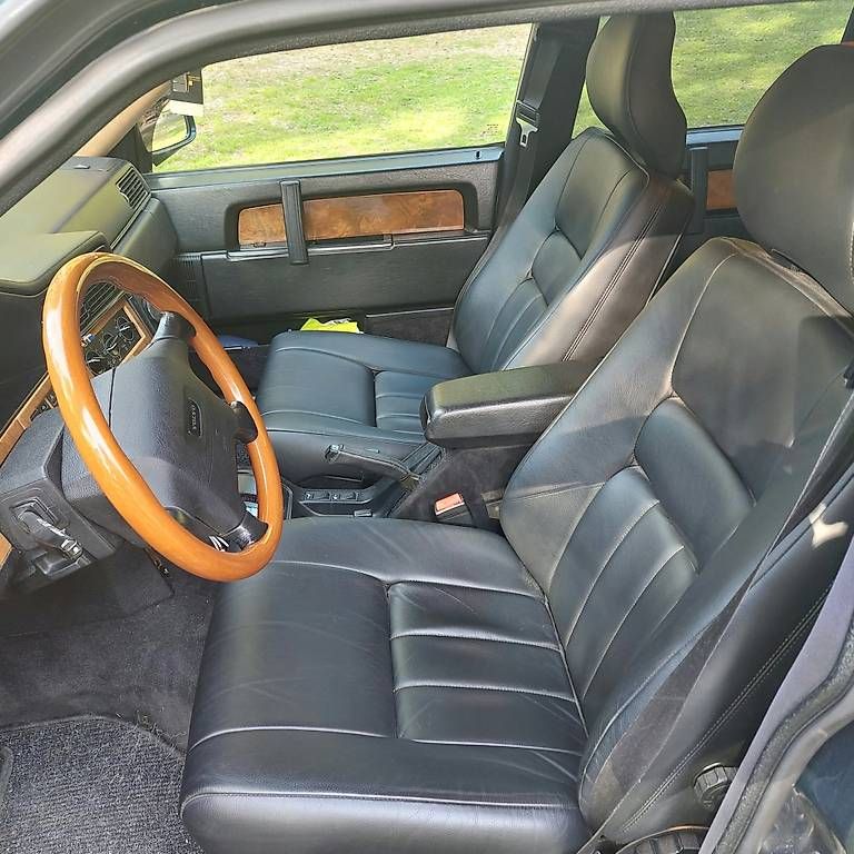 Autos: Einzigartiger Volvo 960 XCamper – D'occasion à Zernez par volvopower 1