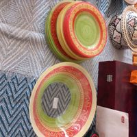 Geschirrset aus Glas aussen bemalt