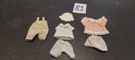 Miniatur Puppenstuben Puppen Kleidchen  neu sauber schön