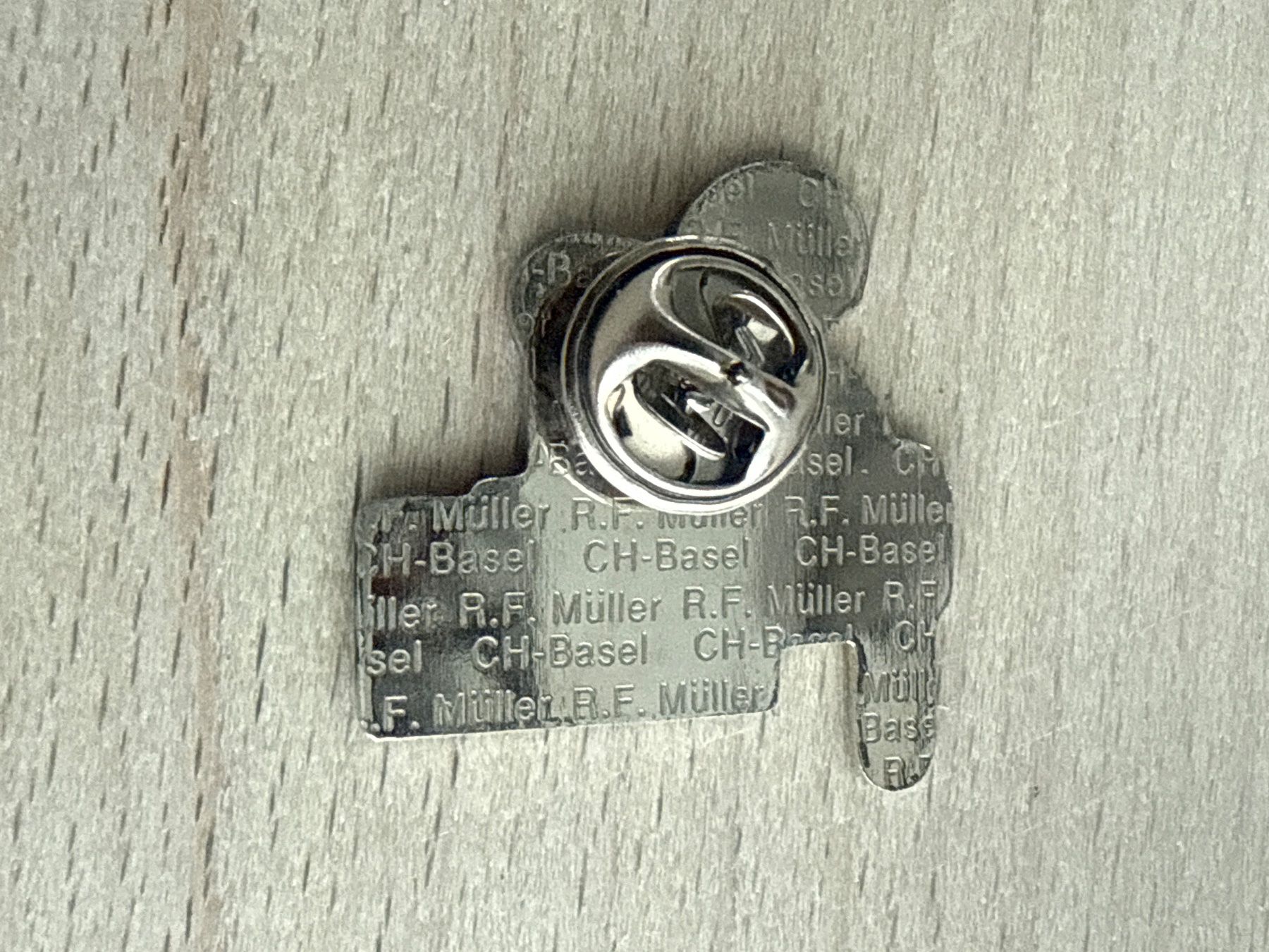 Placchette & Badge: Pin TBA Mechanik Basel – Usato da Glattbrugg venduto da Schweigmatt 1