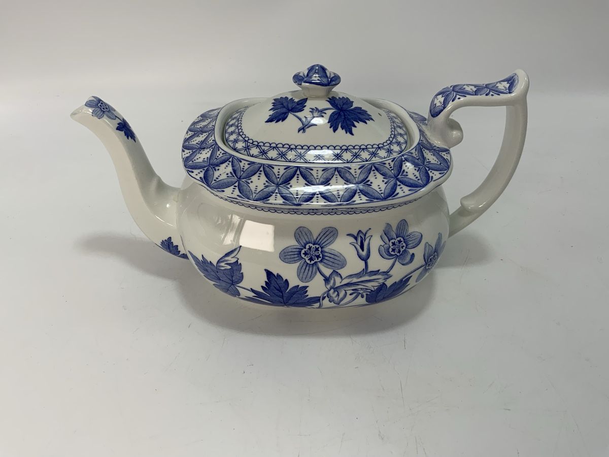Teiere: Englische Teekanne, Spode Geranium blau – Usato da Erlach venduto da silvia3235 1