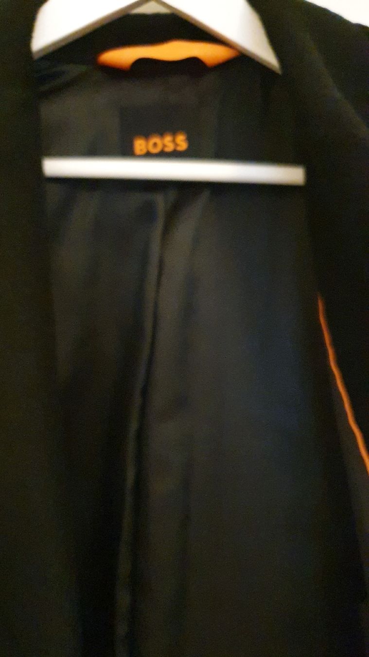 Hugo Boss Mäntel: Boss Mantel – Neu (gemäss Beschreibung) aus Basel von and_xs78 3