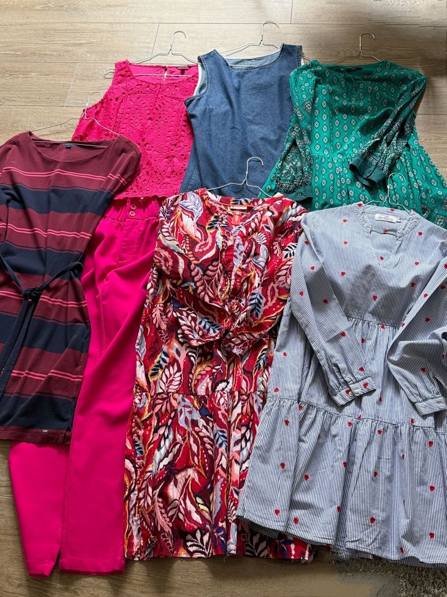 Lotti di vestiti: Damen Kleider und Hose gemischt Grösse 38 – Usato da Bolligen venduto da JAC001