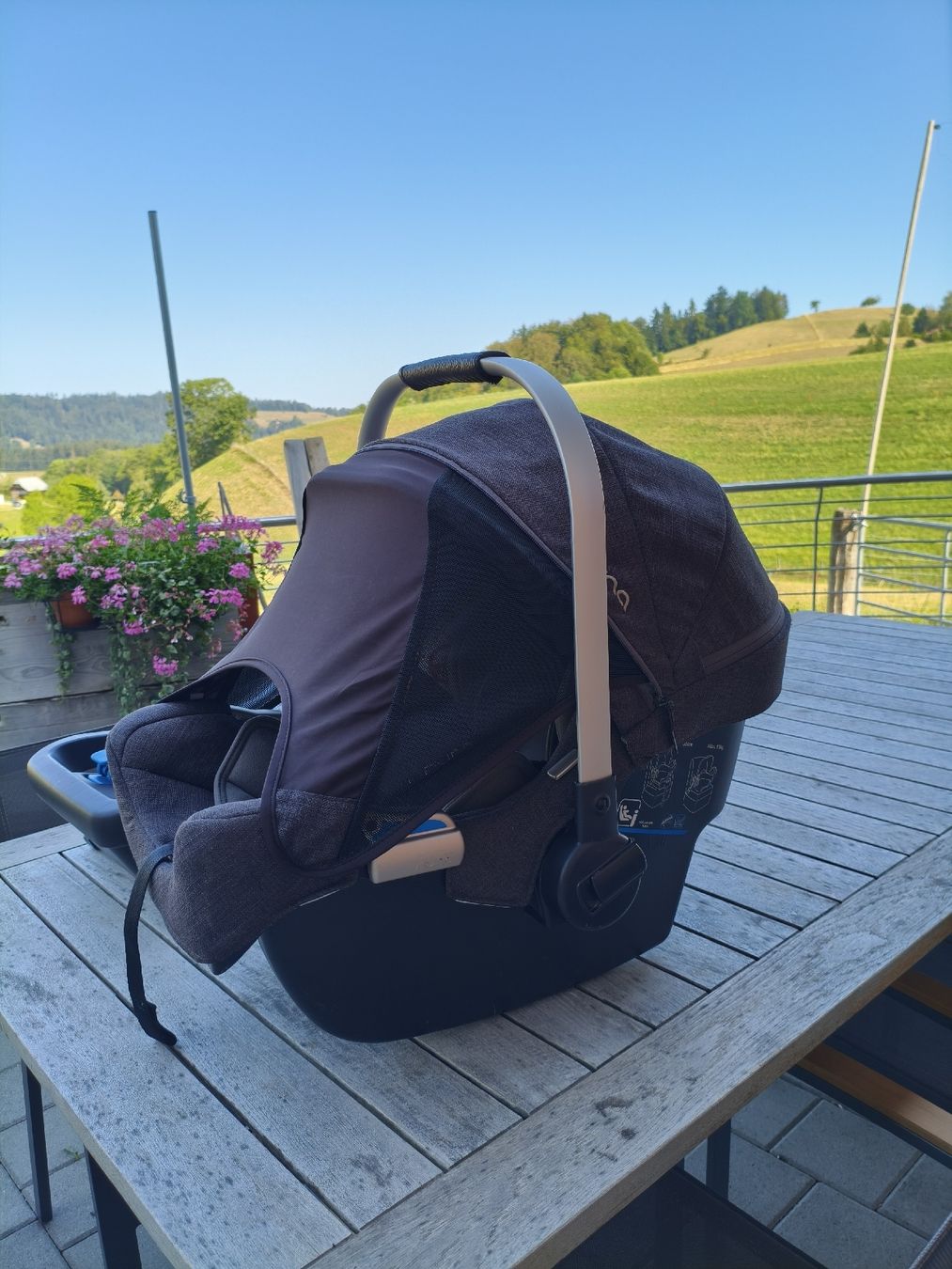 Nuna Auto-Kindersitze: Nuna Babyschale – Gebraucht aus Wyssachen von Liniki 3