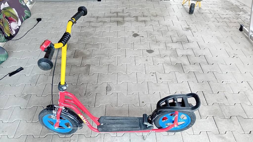 Veicoli per bambini: Kinder-Trottinet – Usato da Oberuzwil venduto da Tatymausi