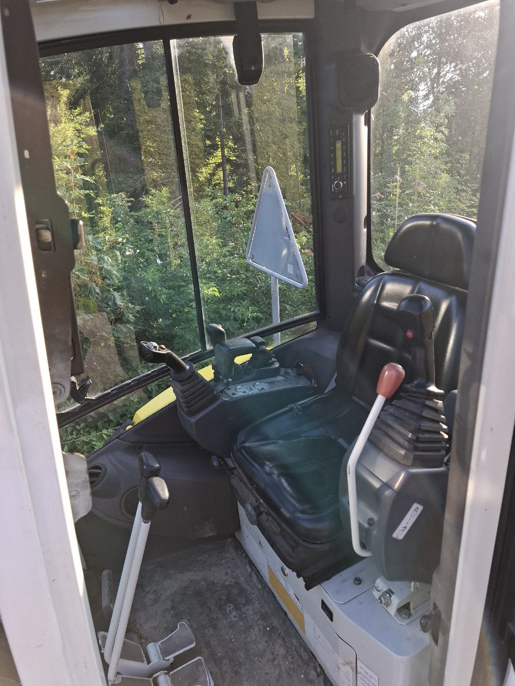 Menzi Muck Escavatori: Menzi 25sa – Usato da Wolfhalden venduto da B.Dobler91 2