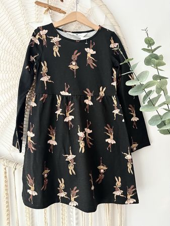 Mädchenkleid Hasen Ballett, Langarm, Gr. 122/128 *NEU