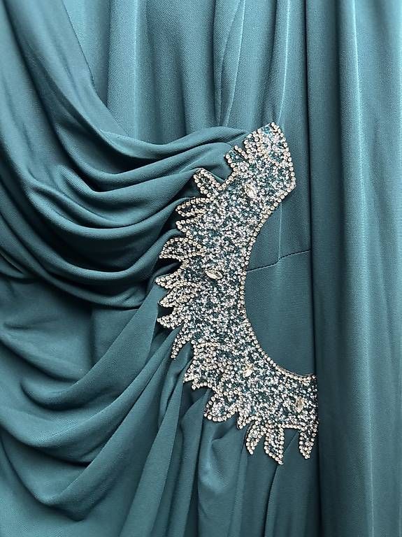 Vestiti: Abendkleid Grösse 46 – Usato da Näfels venduto da hano.degi 2