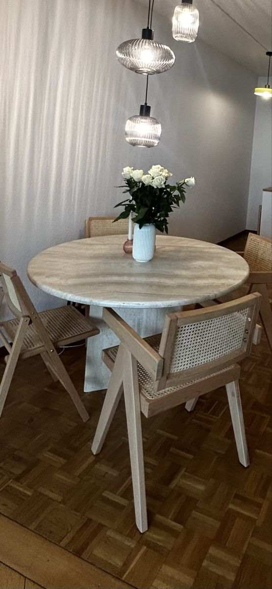 Tavoli: Round Travertine Dining Table – Usato da Wetzikon ZH venduto da Teresa02 1