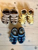 Set aus 3 Paar Sandalen Gr. 24/25