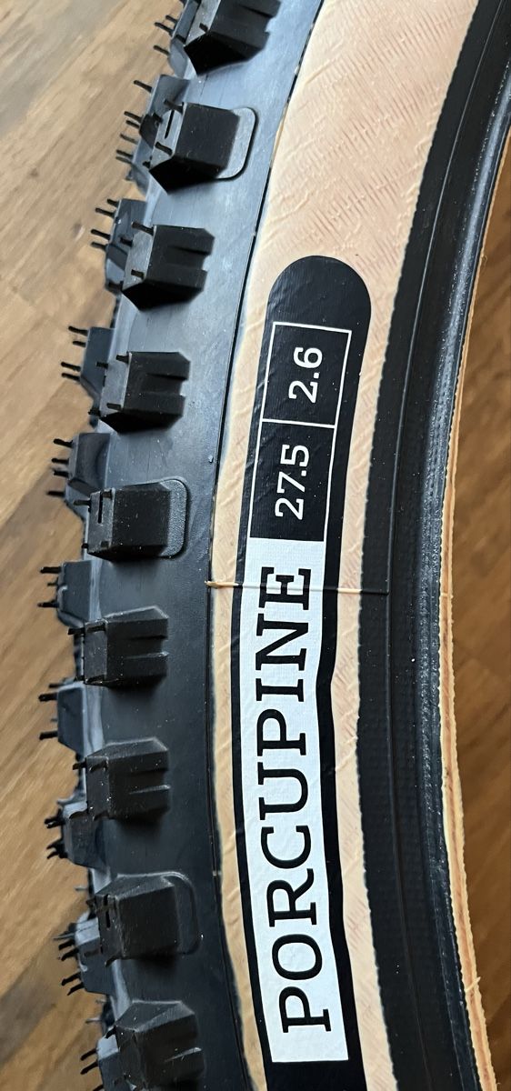 Biciclette: 1x neue Velo Reife – Nuovo e nell'imballaggio originale da Zürich venduto da Bidon3011 1