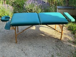 Hochwertige, gut erhaltene Oakworks Massageliege