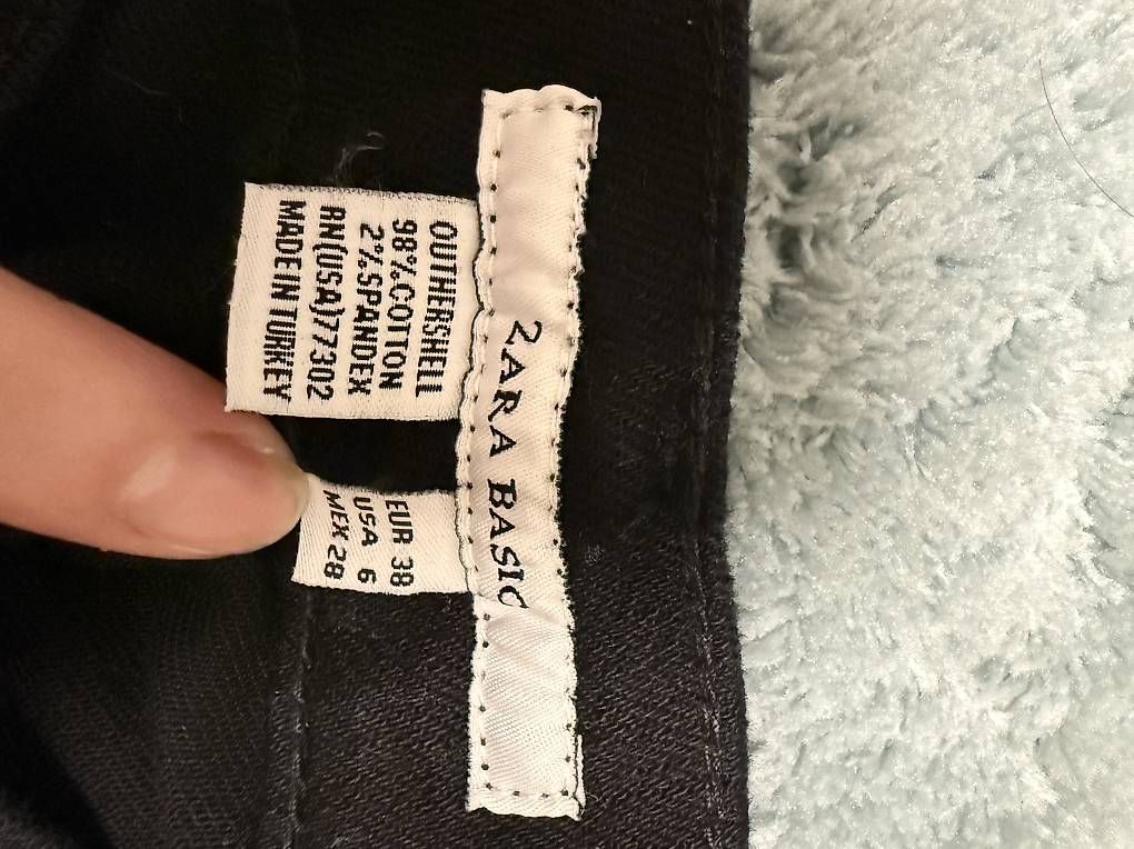 Pantaloni: Damen Shorts – Usato da Dietlikon venduto da AngelinaSt. 1