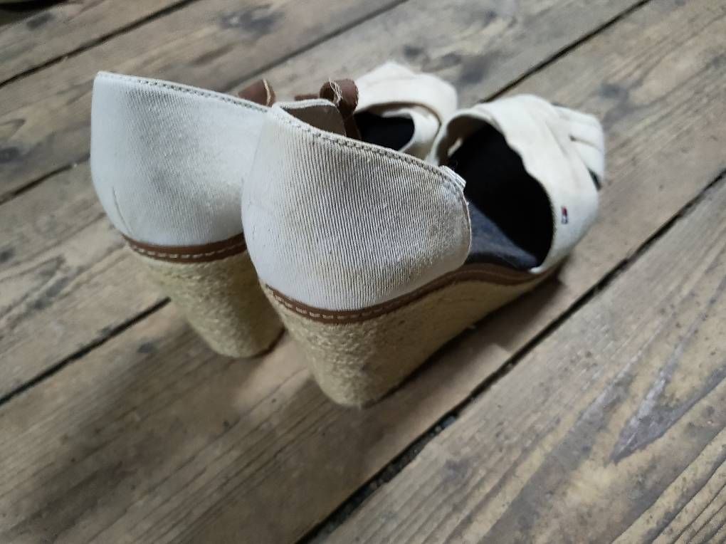 Scarpe da donna: Tommy Hilfiger Damenschuhe – Usato da Schlattingen venduto da armeFrau 4