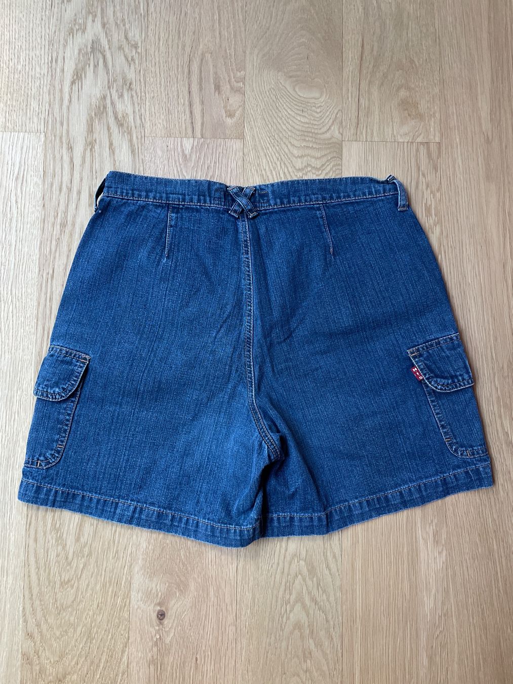 Jeans: Vintage Jeans kurz – Gebraucht aus Zürich von man_yb8d 1