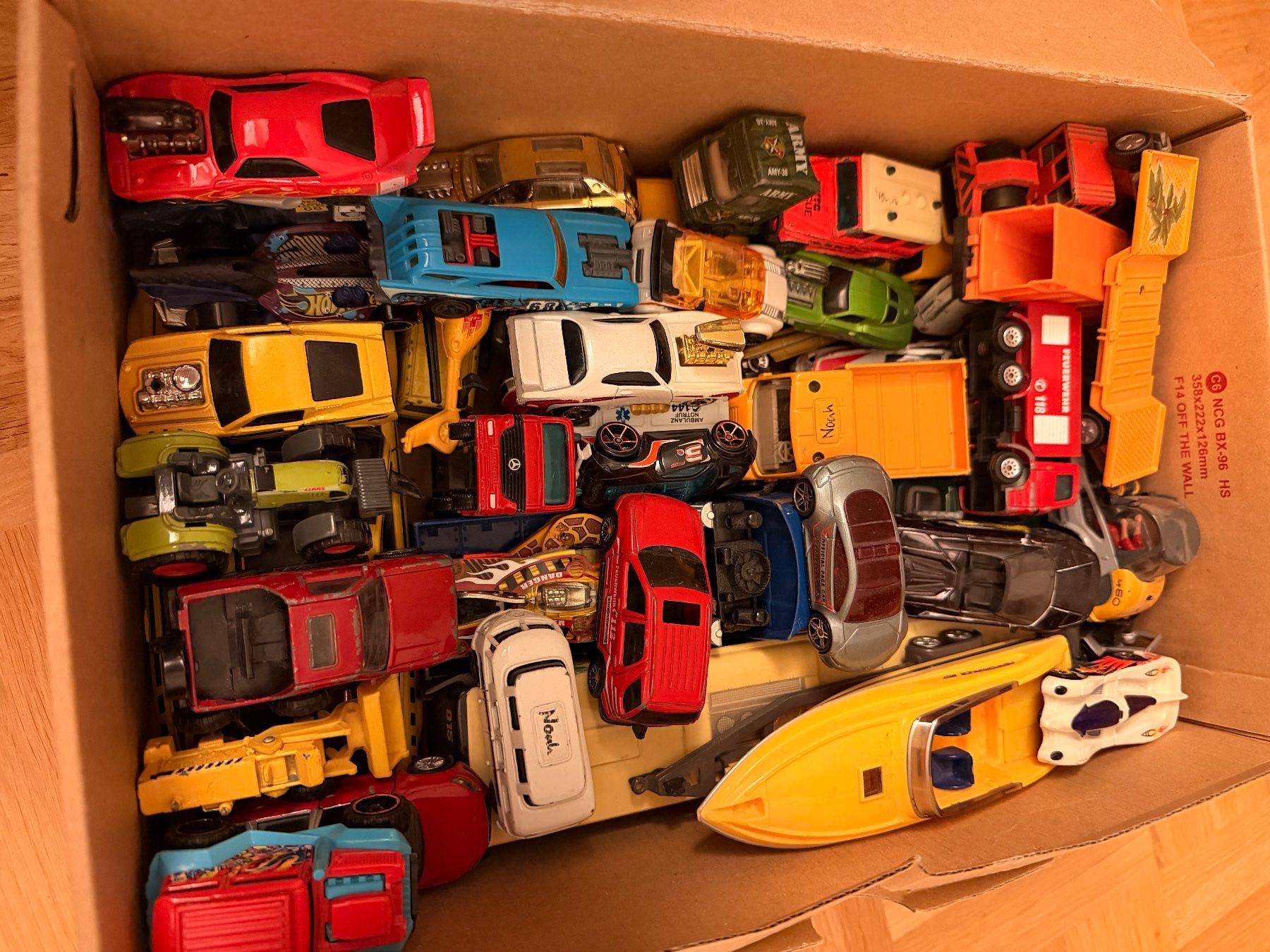 Spielzeuge: Spielzeugautos Sammlung – Gebraucht aus St. Gallen von noa_h