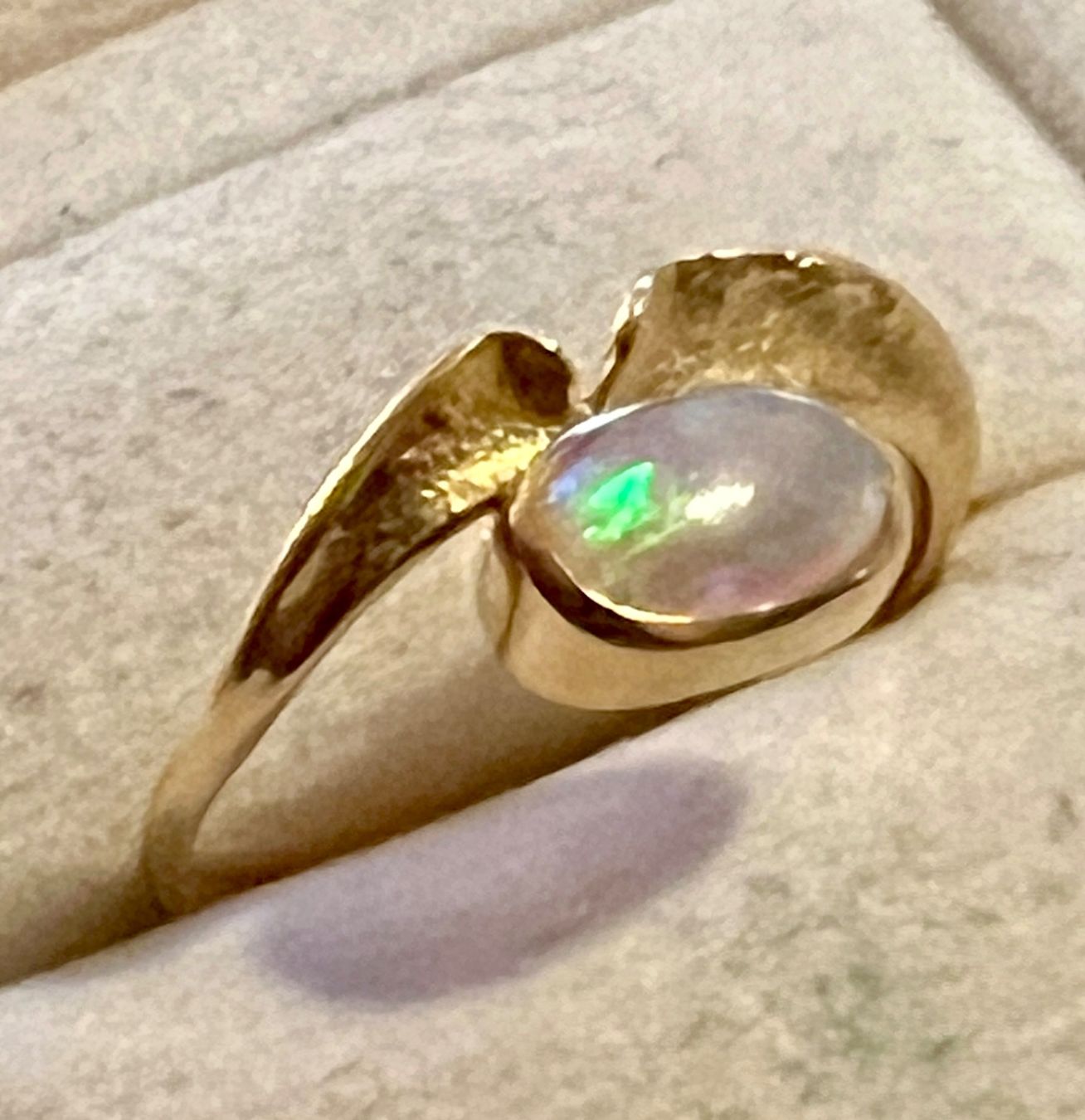 Anelli: Gold-Ring 18 K mit Opal – Usato da Chur venduto da Penting1935