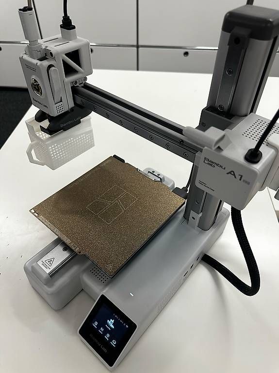 Stampanti 3D: Bambu Lab A1 Mini + AMS – Usato da Felsberg venduto da rf7_r2qr 1