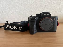 Sony A7 RV 