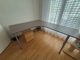Eckschreibtisch Holzoptik Metallbeine