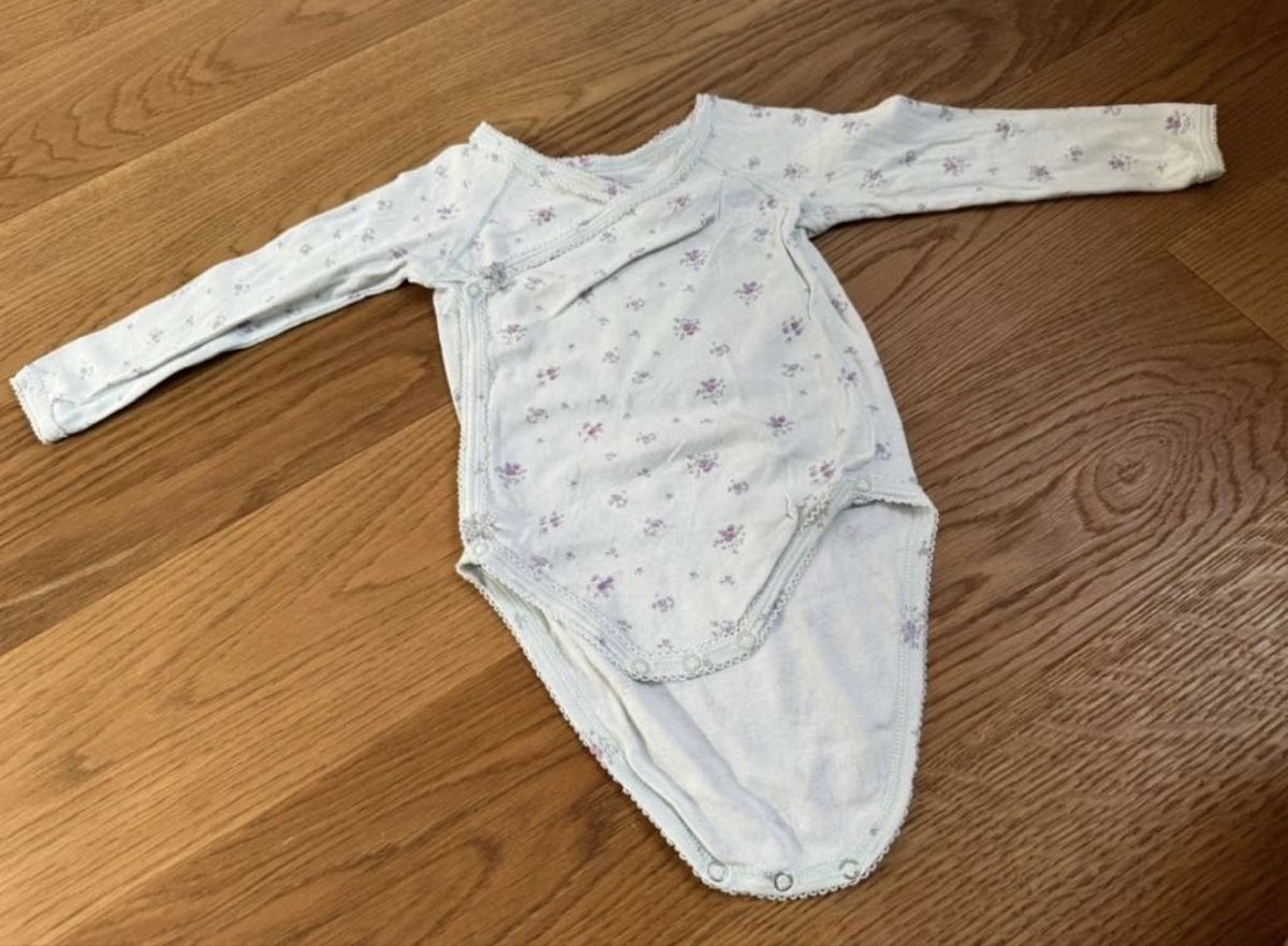 Petit Bateau Lotti & Set di vestiti: Petit Bateau Set Gr. 74(12M), 7-teilig – Usato da Genthod venduto da Tidus04 4