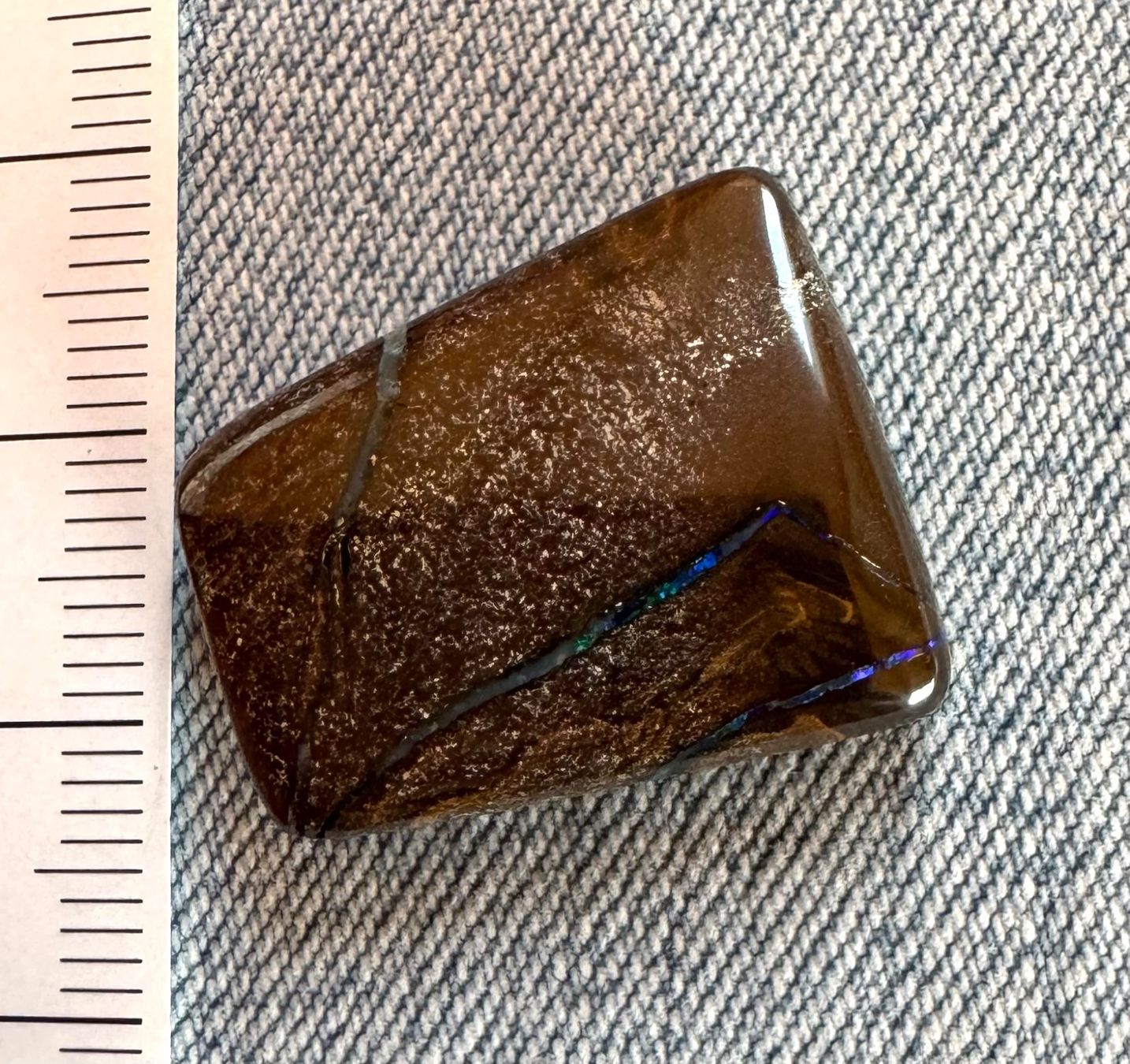 Fossilien: Opal 24ct  Australien winzige linien Opal mit Farben – Neu und originalverpackt aus Leuggern von gemshow 3