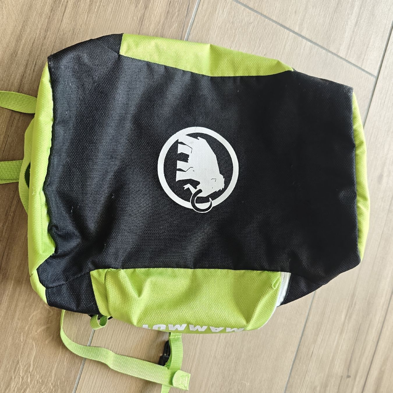 Mammut Sacs à dos: Mammut Cargo 18 L, backpack lime green black, good condition – D'occasion à Rothenfluh par Carly_Q 3