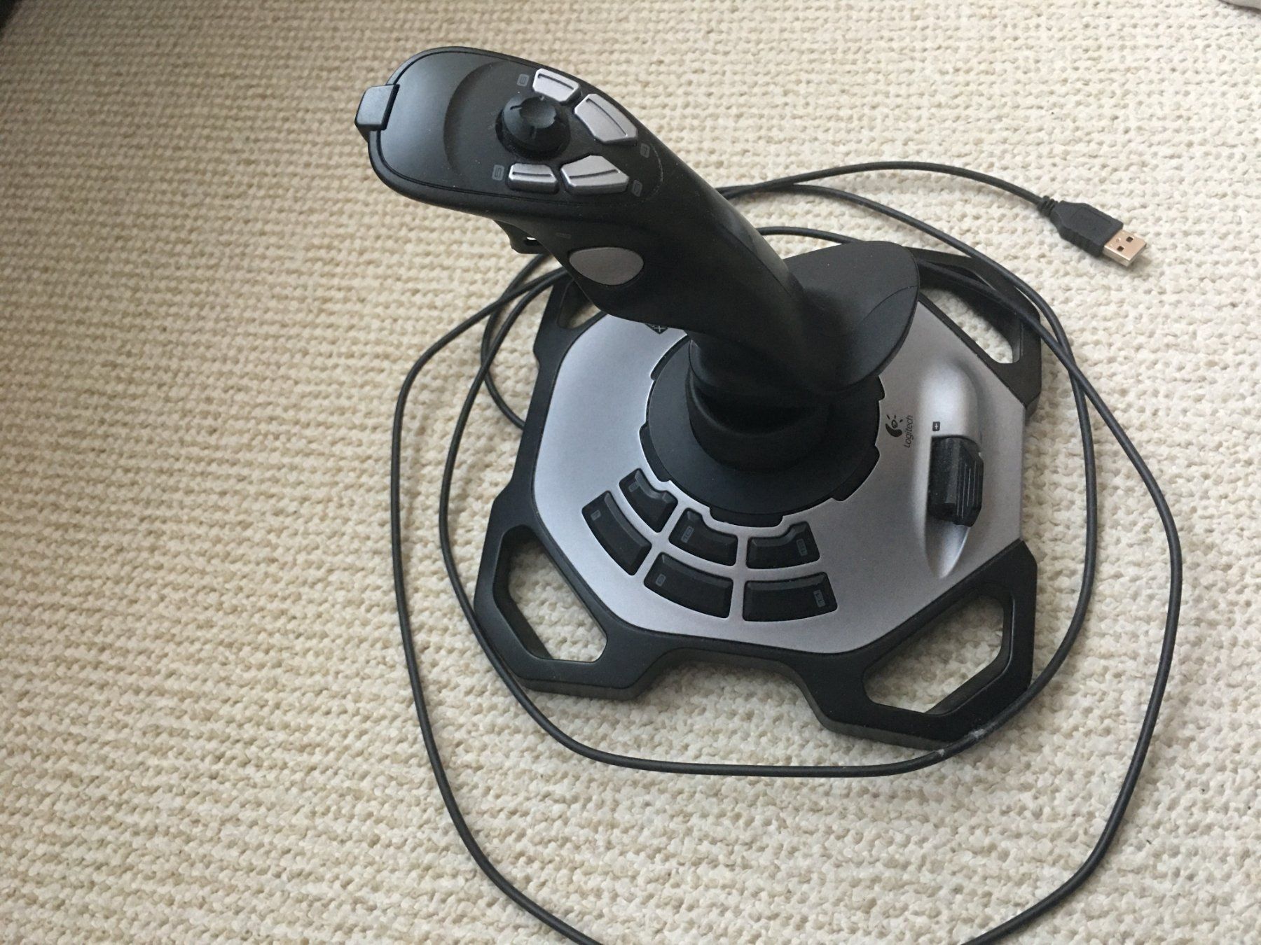 Logitech Controller: Joystick Extreme 3D Pro Precision Flight Stick - Logitech !! – Defekt aus Epalinges von dream-watch 3