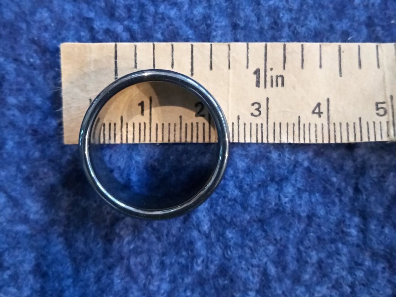Ringe: Ring aus Glas schwarz – Neu (gemäss Beschreibung) aus Beckenried von Havacola 1
