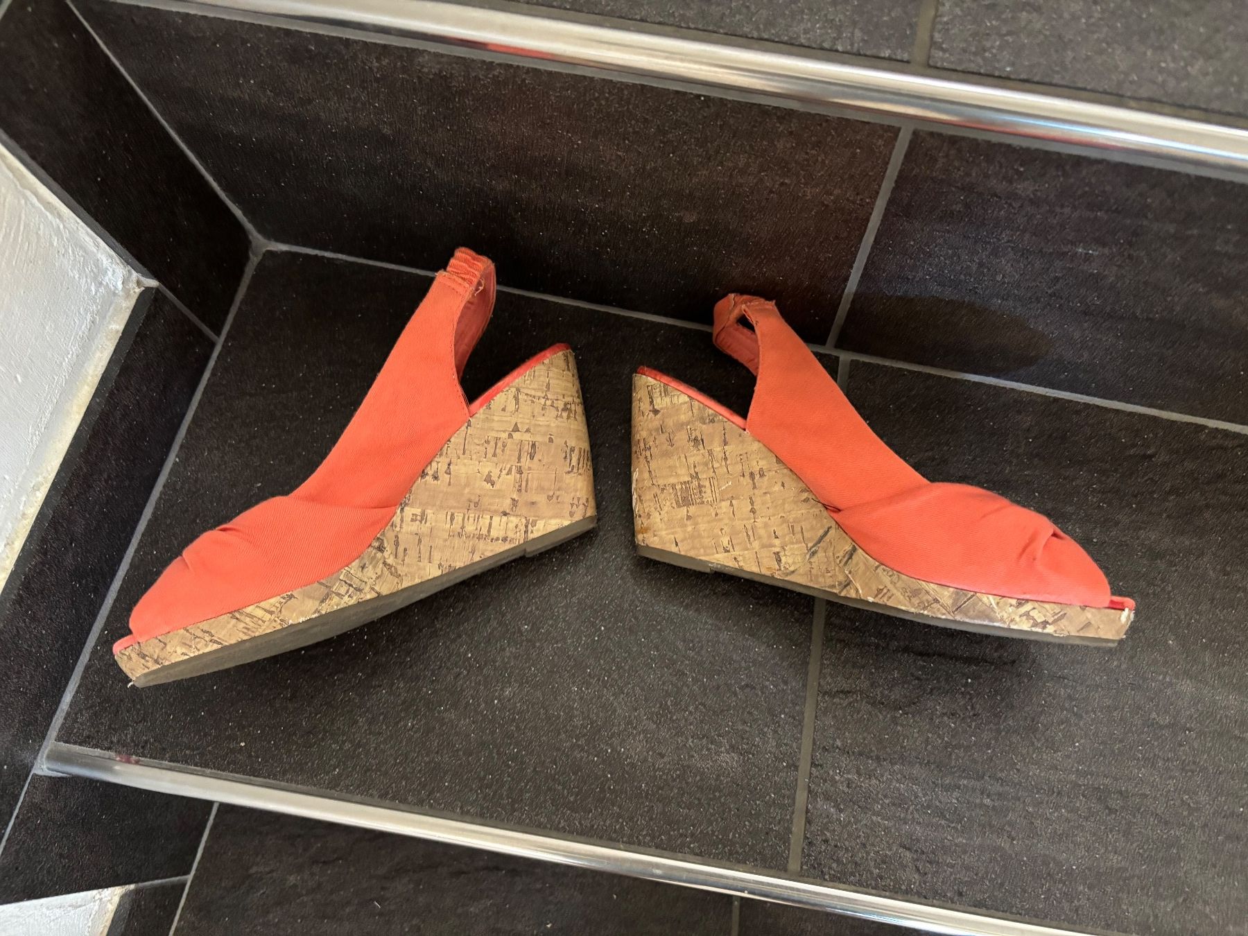 Scarpe da donna: Stoff Sandale 38 Orange, Keilabsatz – Usato da Balsthal venduto da Uroby 1