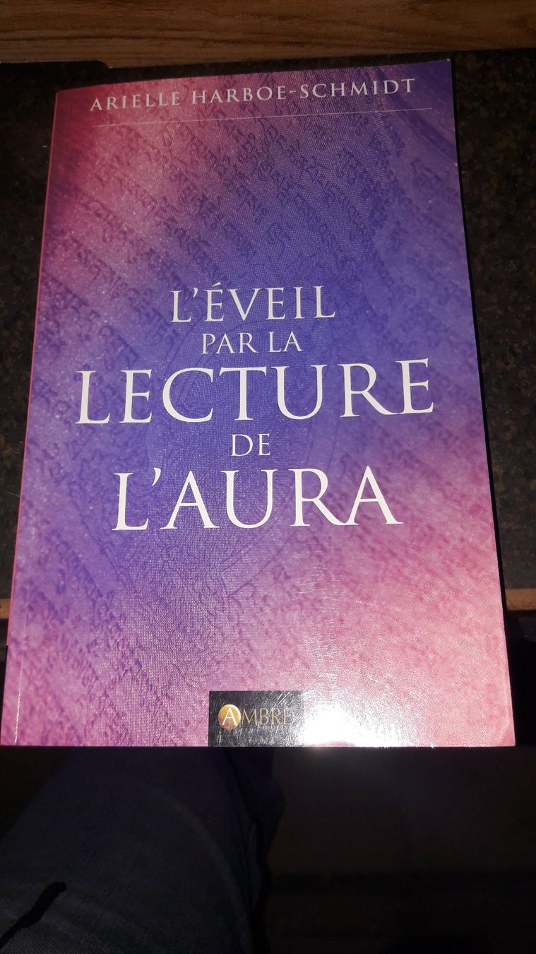 Libri: L'éveil par la lecture de l'aura – Usato da Laufen venduto da Mann455