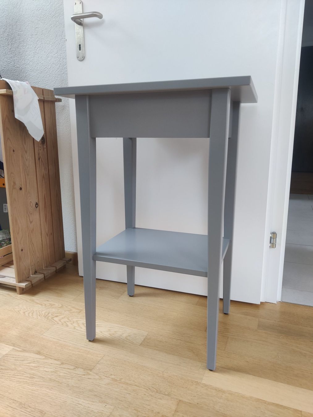 Ikea Nachttische: Night table Ikea – Gebraucht aus Zürich von dav_5xw9 3