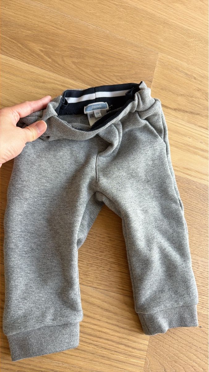 Jacadi Pantaloni: Jacadi trousers 12m – Usato da Baar venduto da reg_8l6t