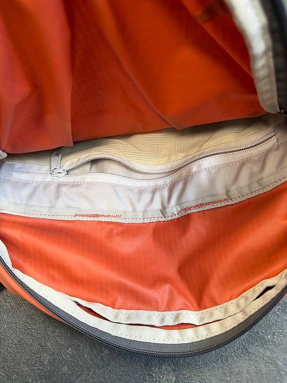 Aevor Zaini: AEVOR Rucksack - Lightpack 16l - WIE NEU – Nuovo (secondo la descrizione) da Adliswil venduto da casey23 1