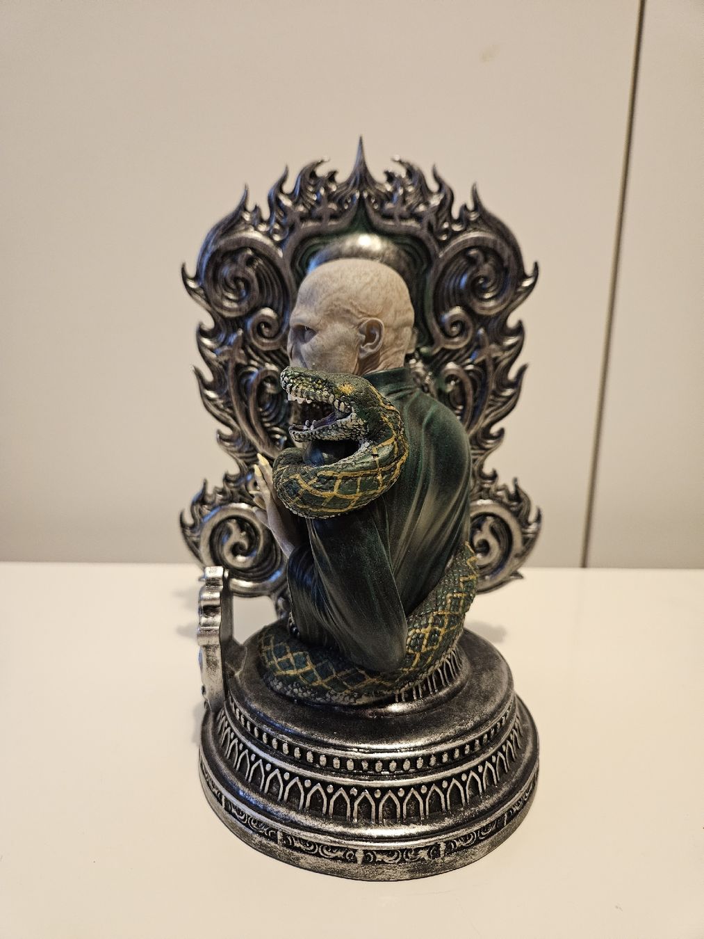 Altro in Decorazioni & Accessori: Harry Potter Bookend - Voldemort – Nuovo (secondo la descrizione) da Rudolfstetten venduto da KingArabi 1