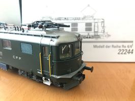Trix SBB Lokomotive Re 4/4 I grün ohne Fronttüren
