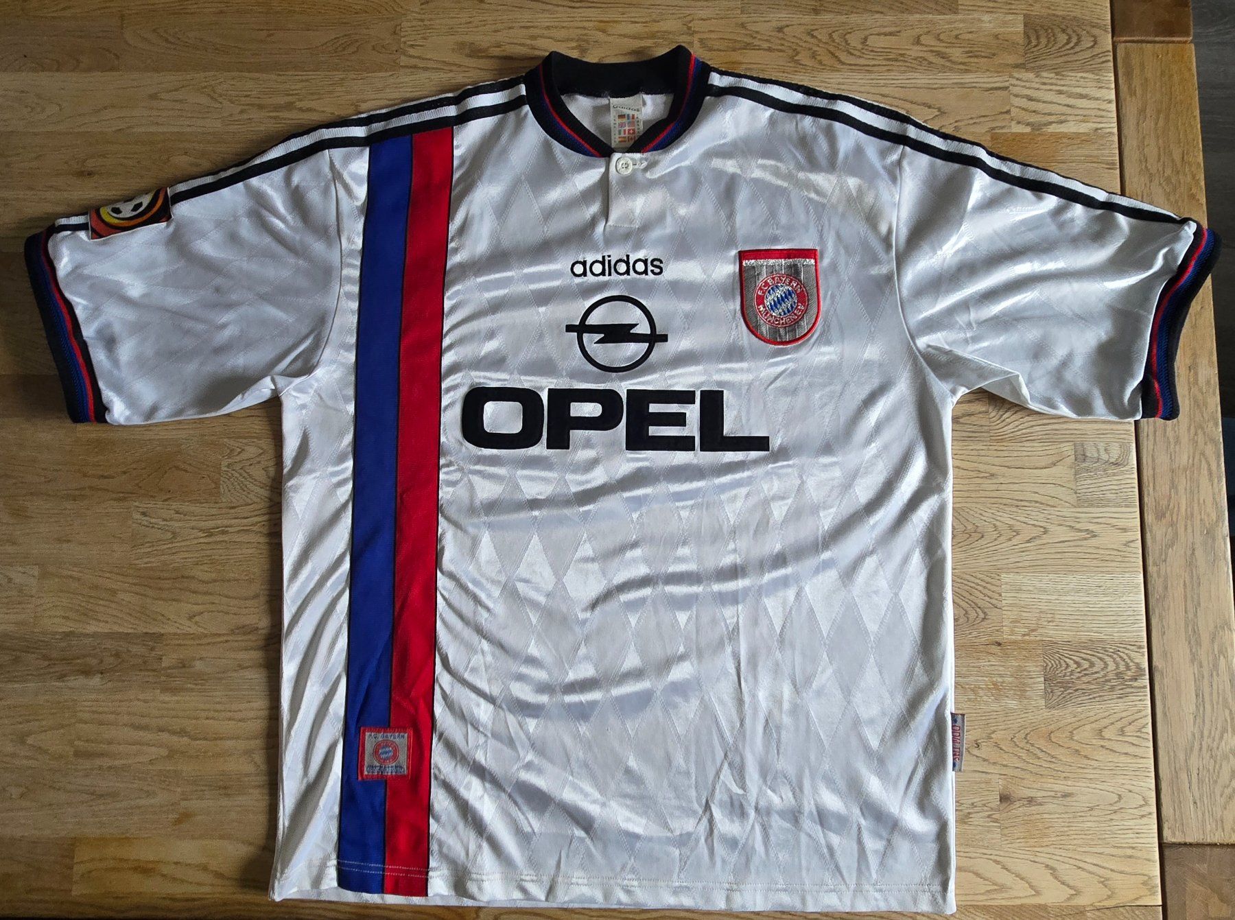 Adidas Canottiere & Pantaloni: Bayern München | Helmer | 1996/98 | mit Patch | Vintage – Usato da Zollbrück venduto da MiKron 1