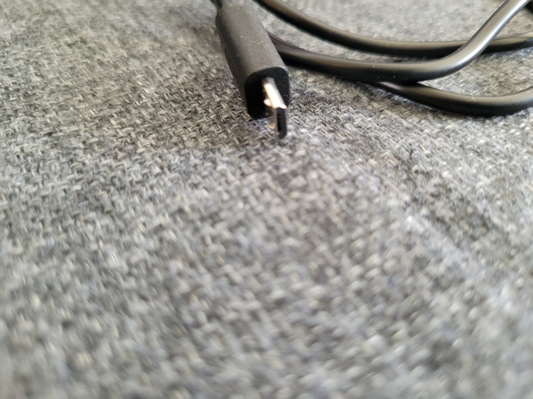 Cavi: Câble USB 2.0, micro-USB-B – Usato da Bionnens venduto da Meg011 1
