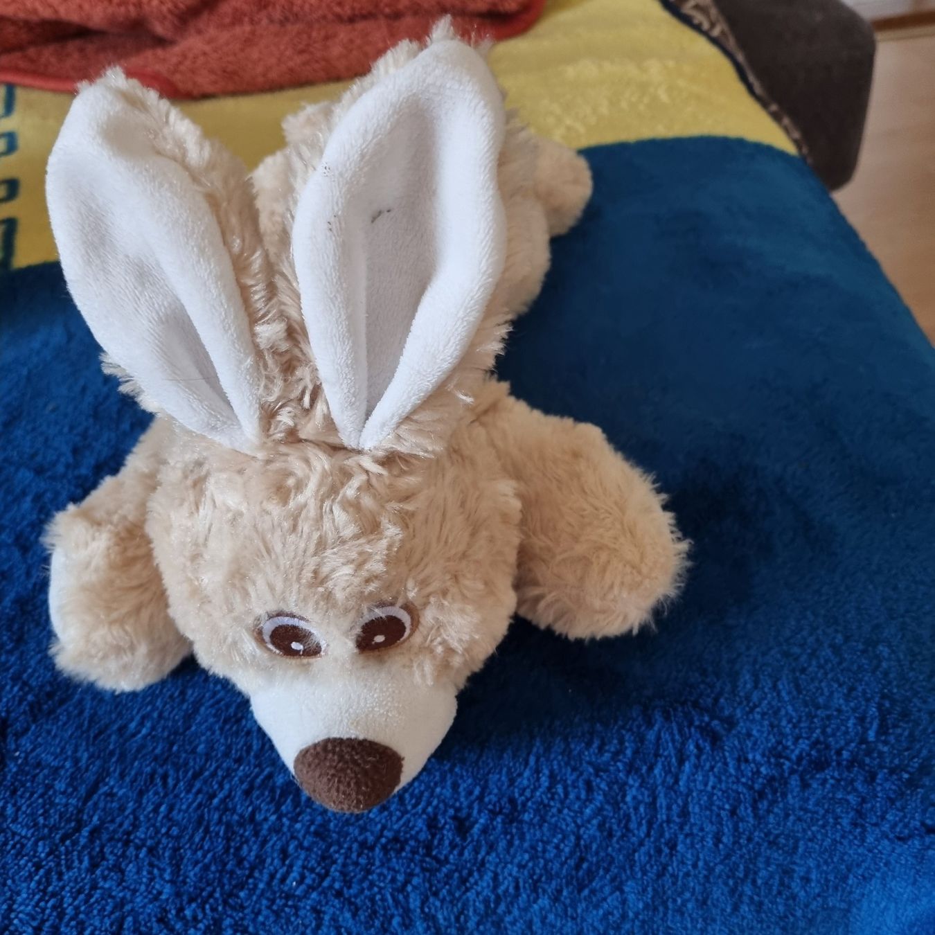 Giocattoli: Hase liegend Plüschtier 35cm – Usato da Buchs AG venduto da Kitten33