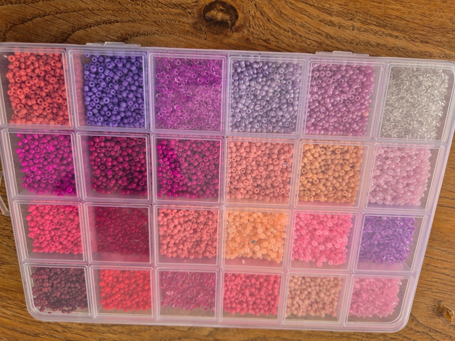Perlen (unechte): Rocailles perlen box 2mm – Neu und originalverpackt aus Läufelfingen von Netti04 1
