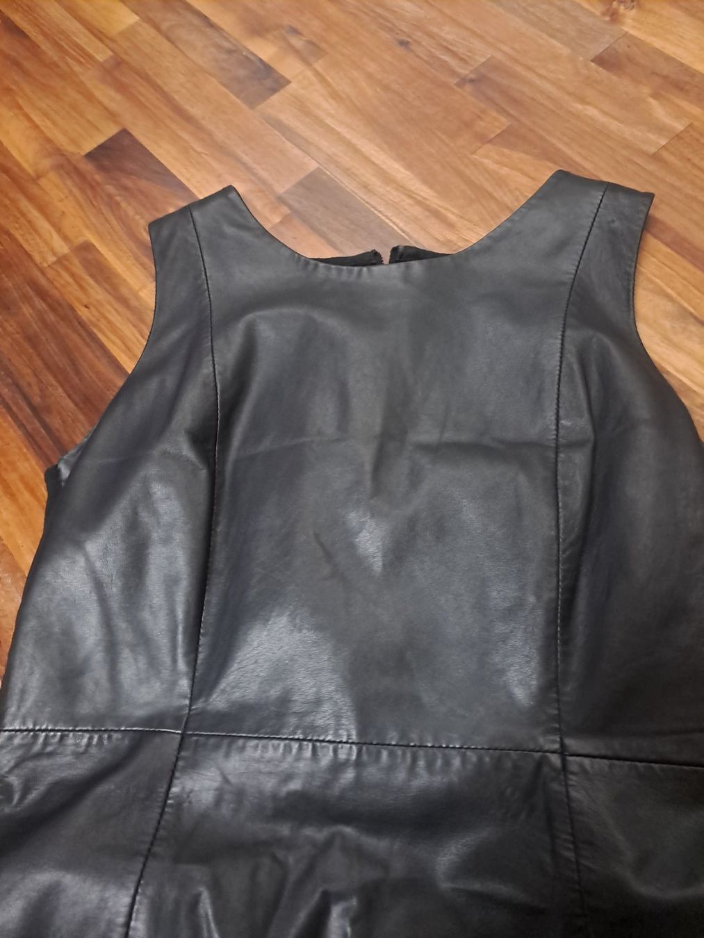 Robes: Lederkleid Gr.38 – D'occasion à Emdthal par kasira 5